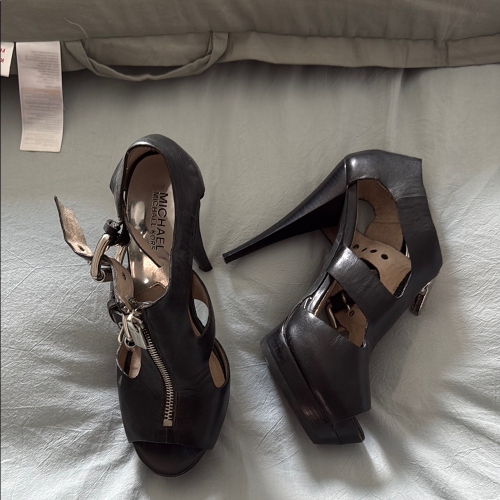 Michael Kors Black Heels Elegant Design 7/12